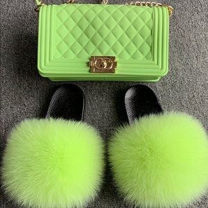 Green purse and slides set